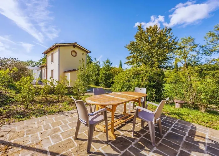 Countryhouse Con Piscina Riscaldata Vicina Al Centro